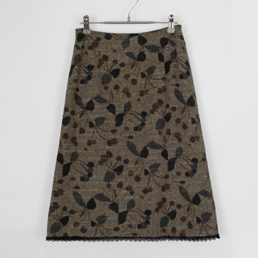 paris pas cher ( size : S , made in japan ) skirt