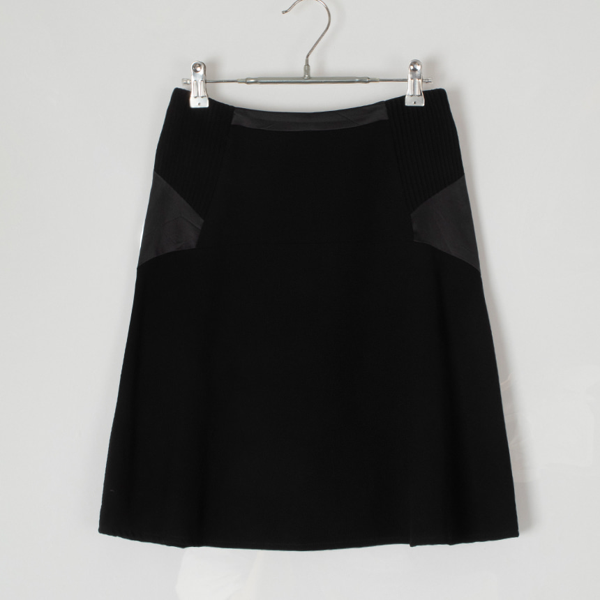 lautreamont ( 권장 M , made in japan ) skirt