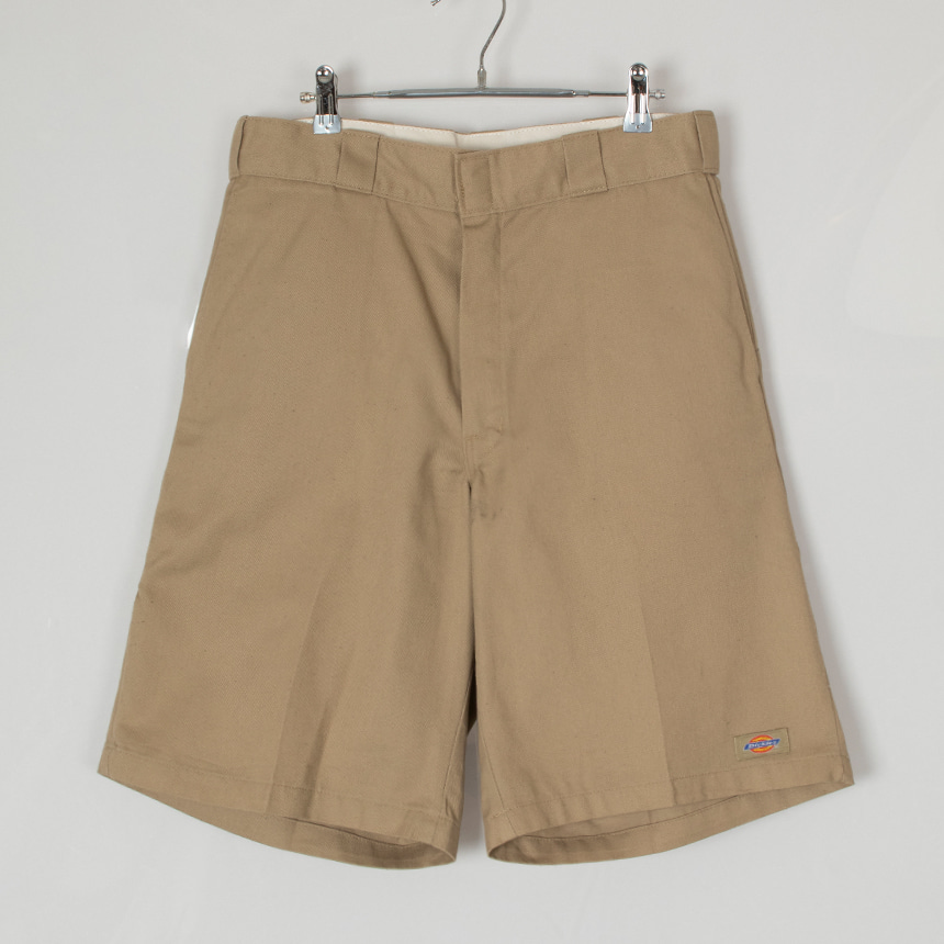 dickies ( size : 32 , made in mexico ) 1/2 pants