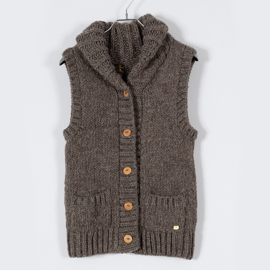 nano unicerse ( size : F , made in peru ) knit vest