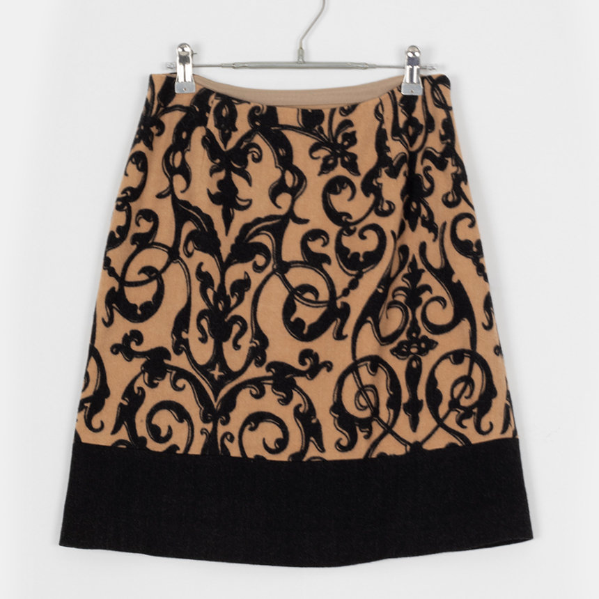 diagran ( 권장 M - L , made in japan ) wool skirt