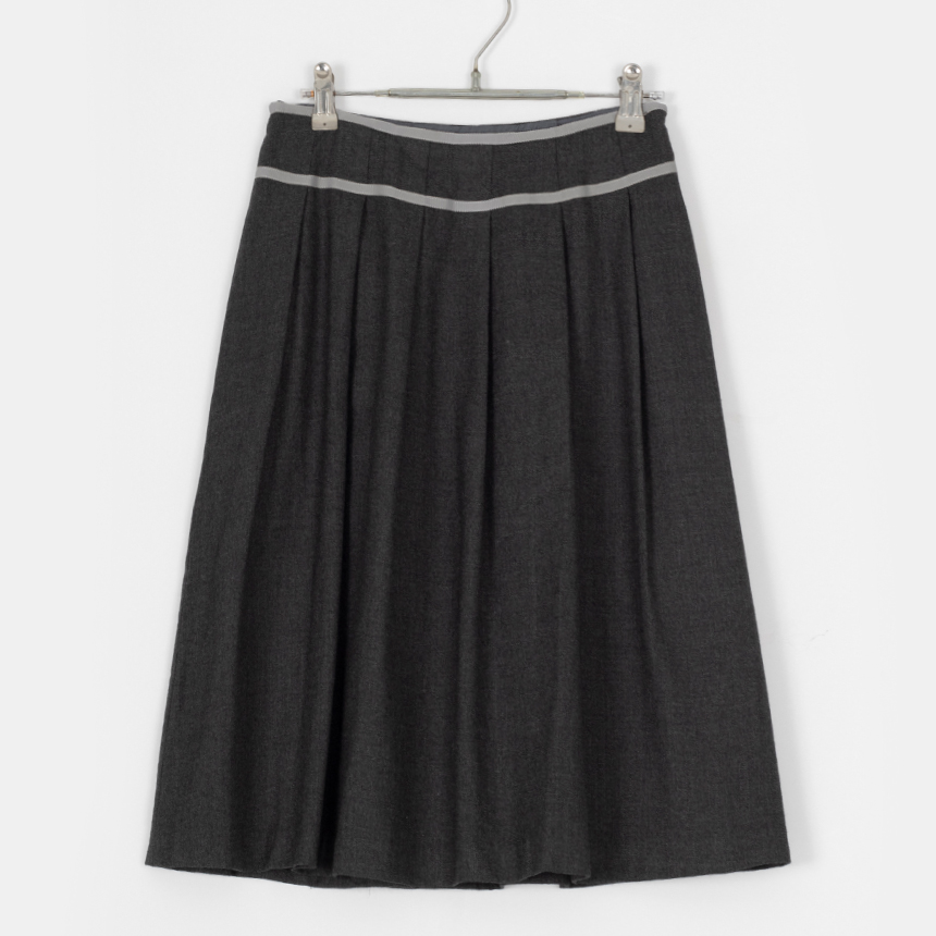 ef-de ( 권장 M - L , made in japan ) wool skirt