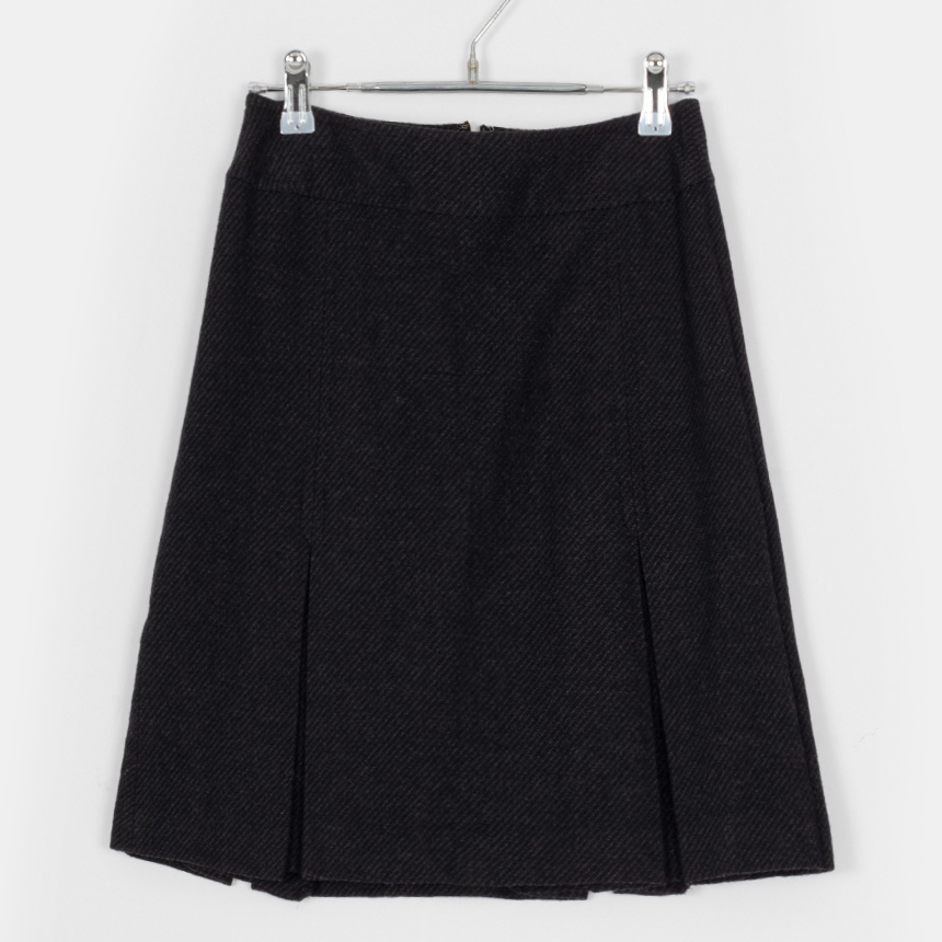 indivi ( 권장 S - M ,  made in japan ) wool skirt