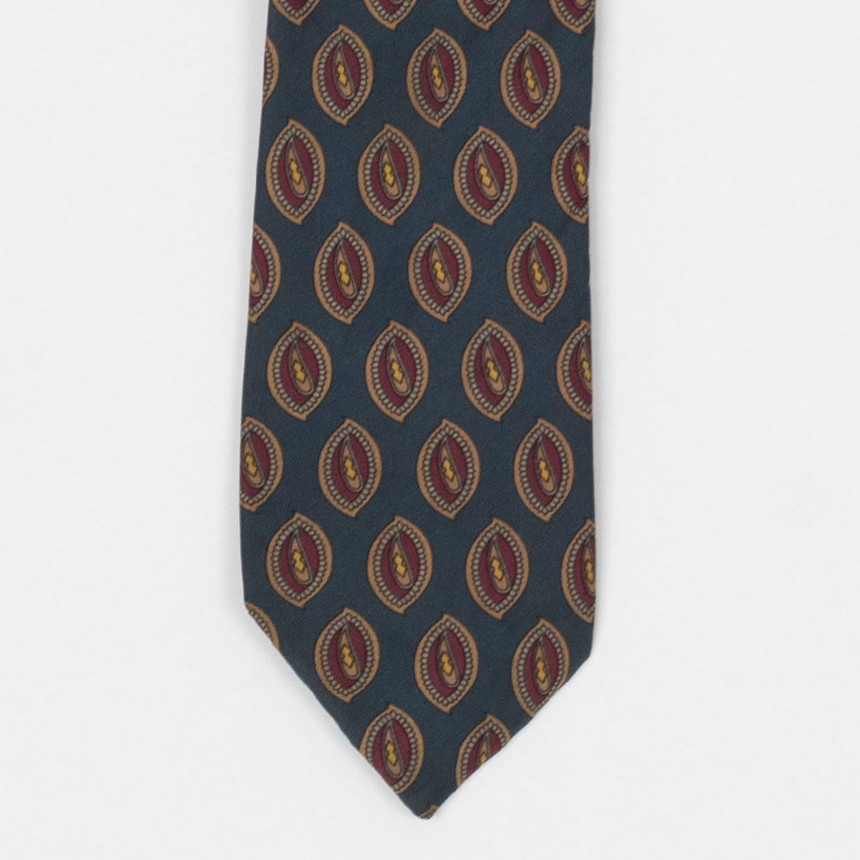 chanel ( made in italy ) silk tie