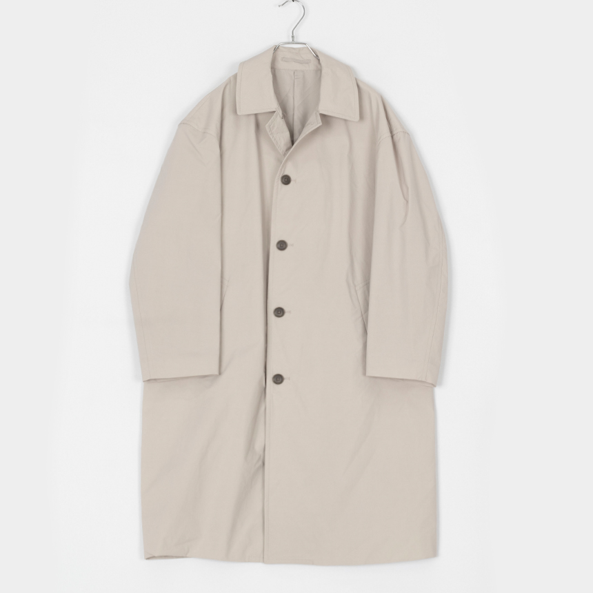 gu ( size : men M ) trench coat