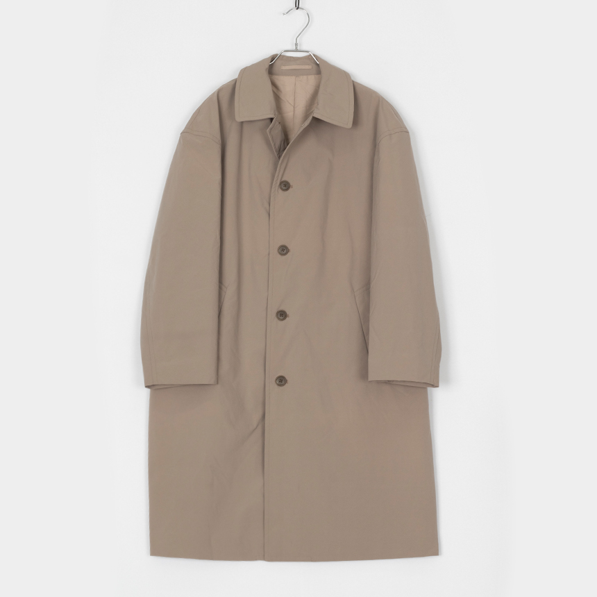 gu ( size : men M ) coat