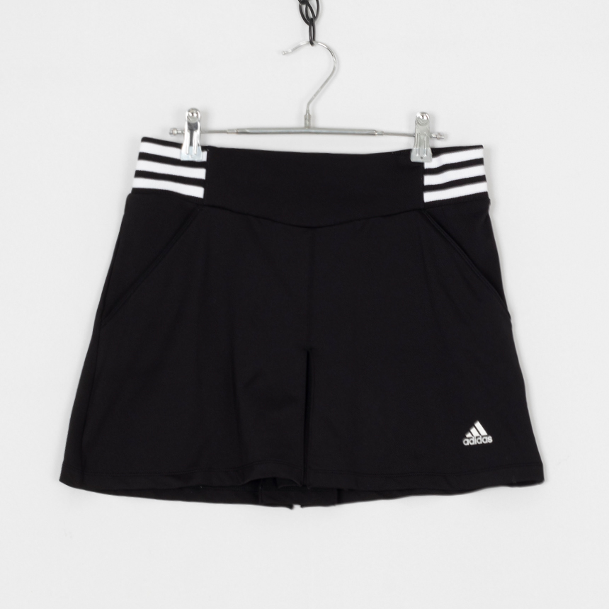 adidas ( size : L ) banding skirt