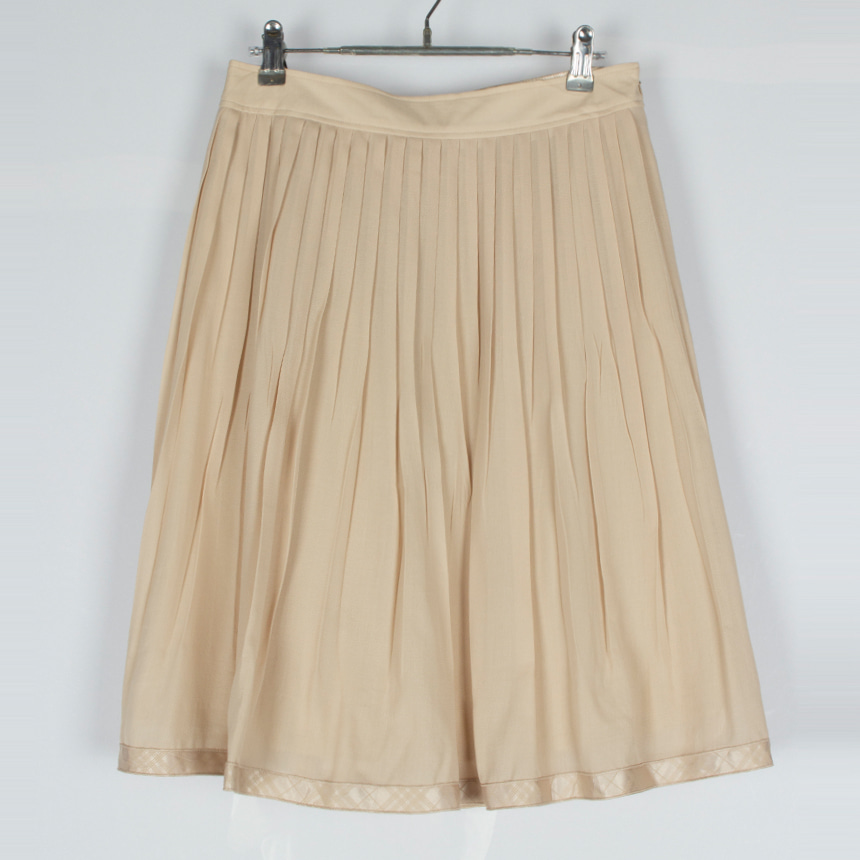 burberry ( size : 38 , made in japan ) skirt