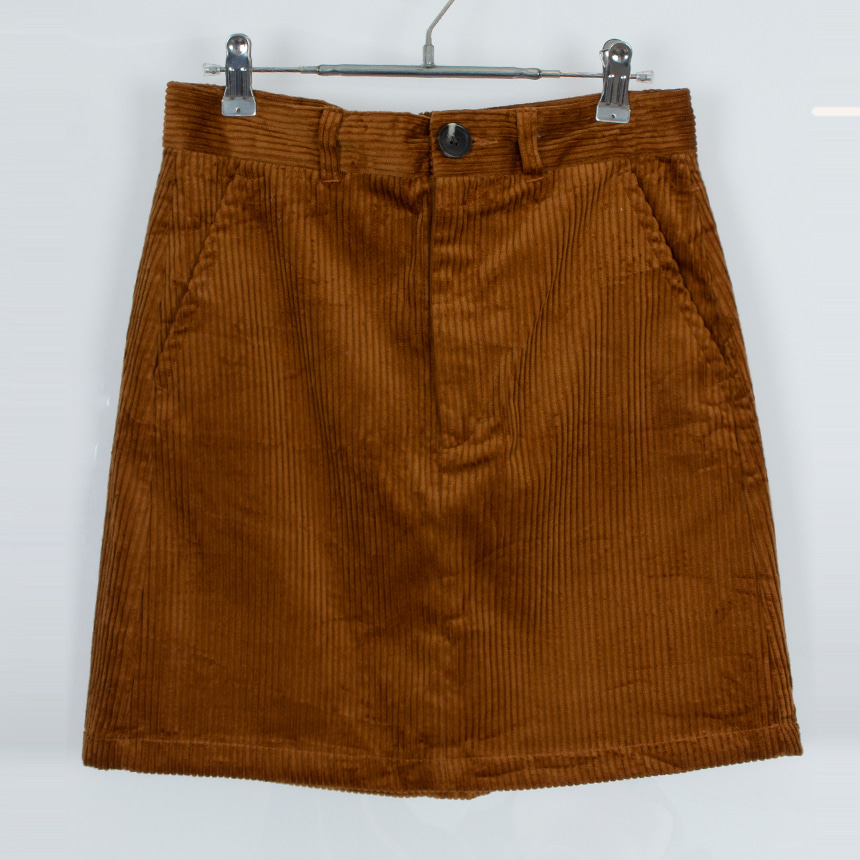 gu ( size : L ) skirt