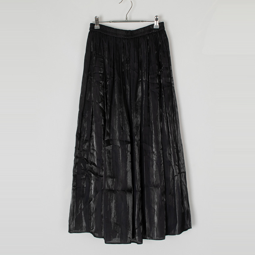 gu ( size : L ) banding skirt