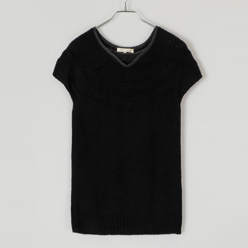 desvisio ( size : M , made in japan ) 1/2 knit