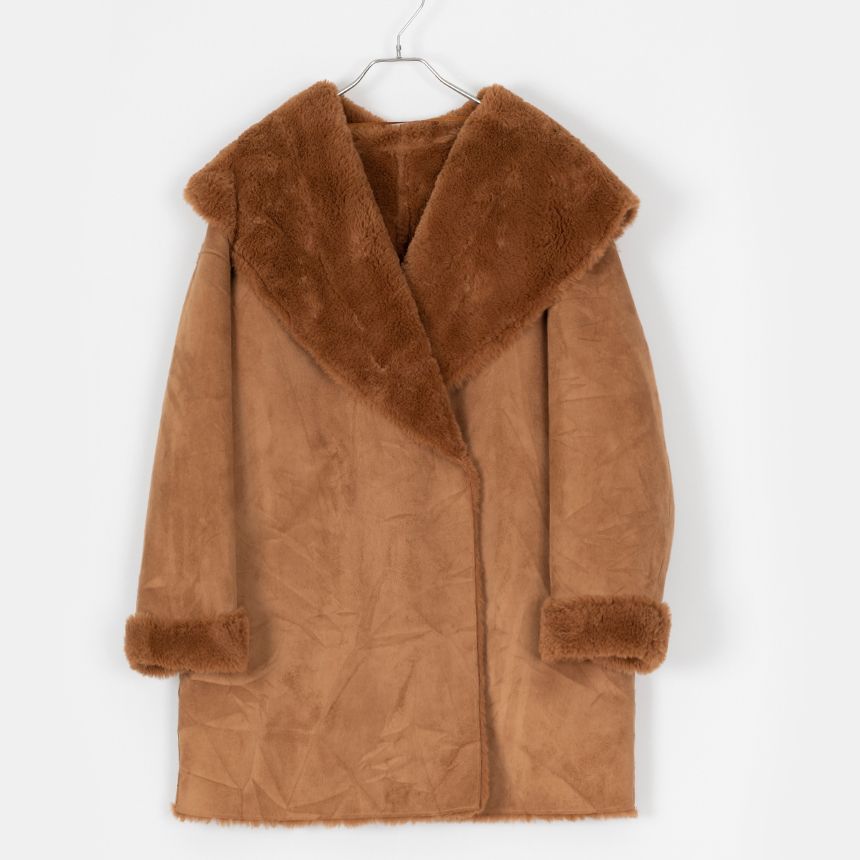 gu ( size : L ) coat