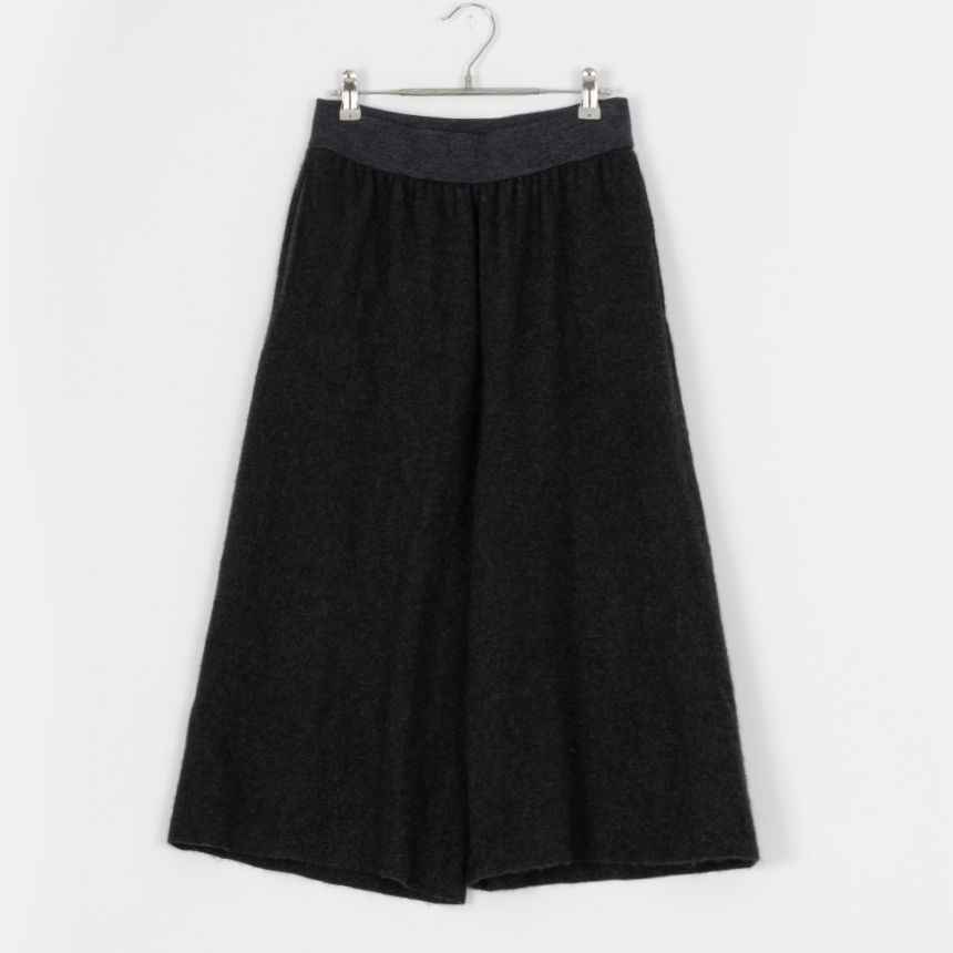 dama ( size : M , made in japan ) cashmere banding pants