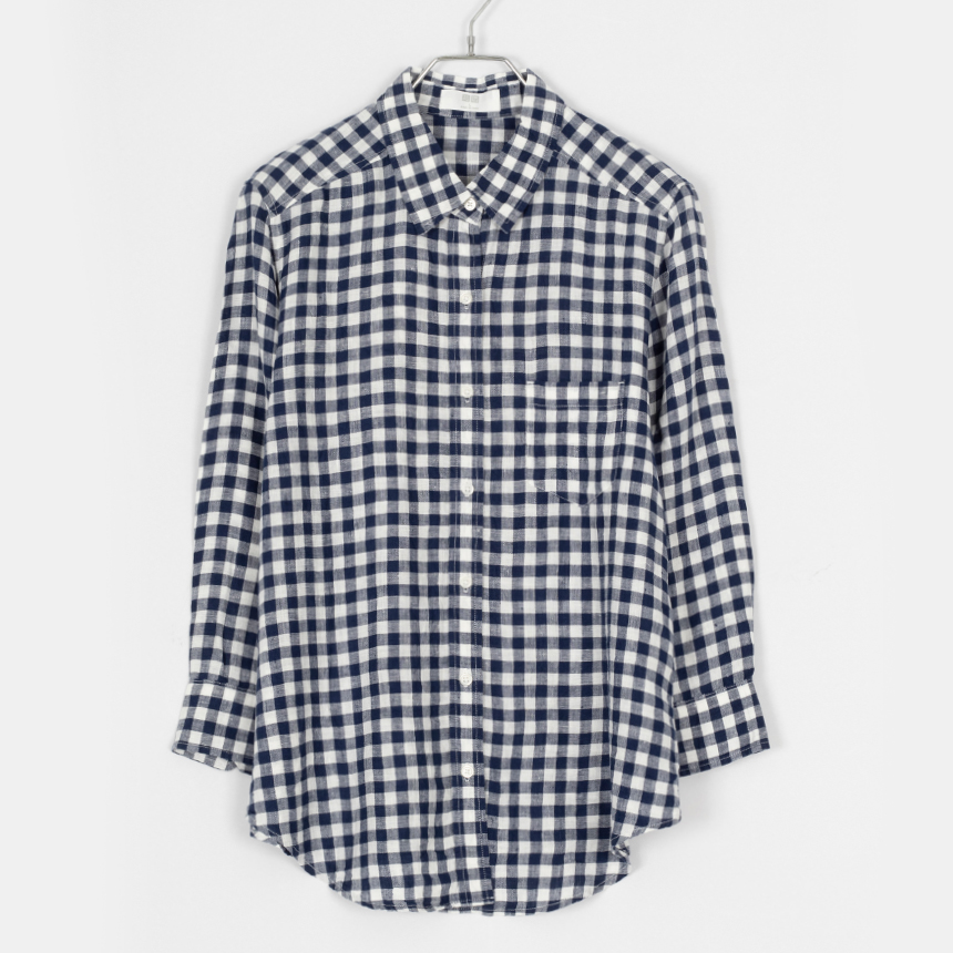 uniqlo ( size : L ) linen shirts