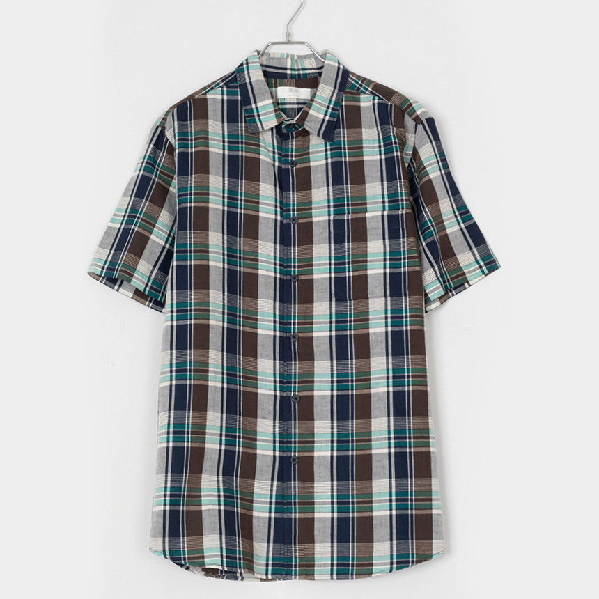 uniqlo ( size : men XL ) 1/2 linen shirts