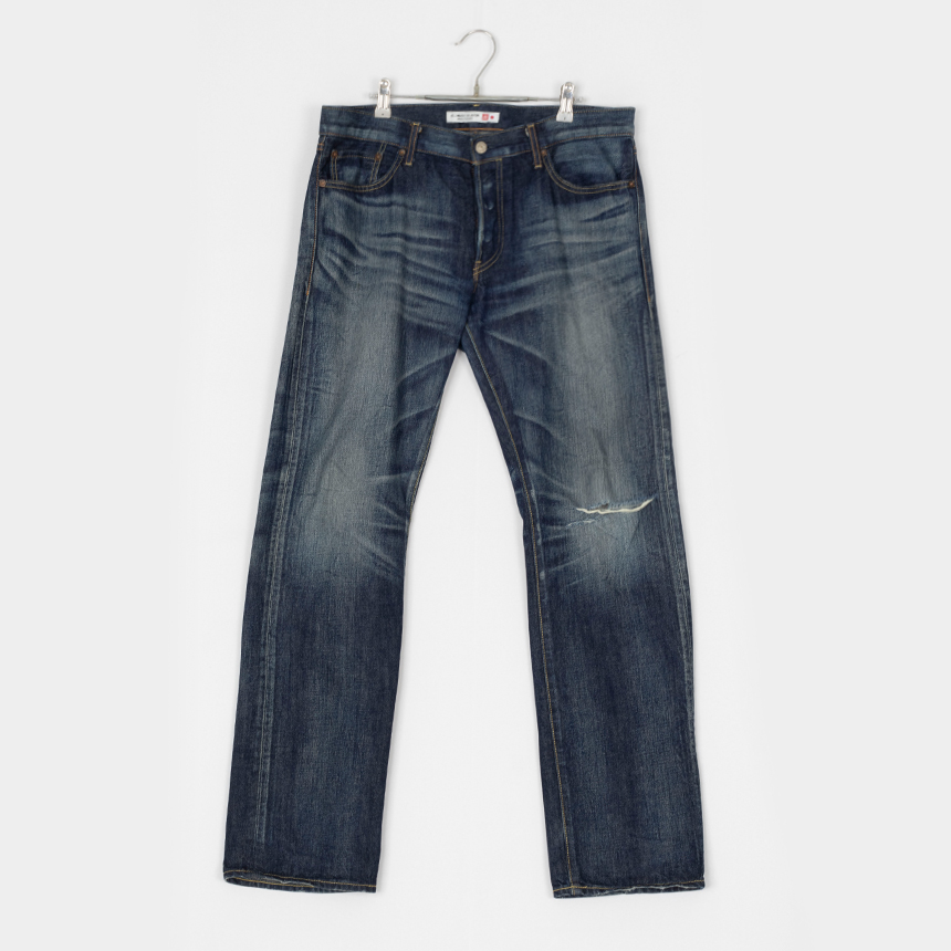 uniqlo ( size : 34 , made in japan ) denim pants