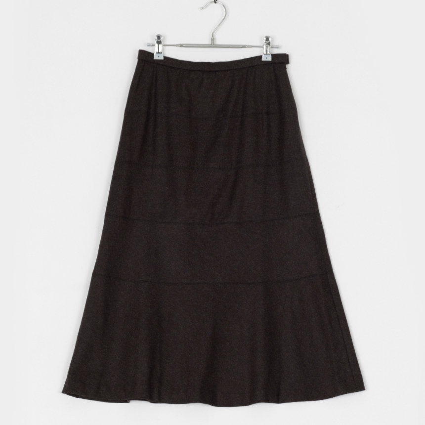 leilian ( 권장 M , made in japan ) wool skirt