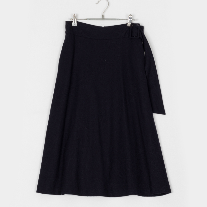 moga ( 권장 L , made in japan ) wool skirt