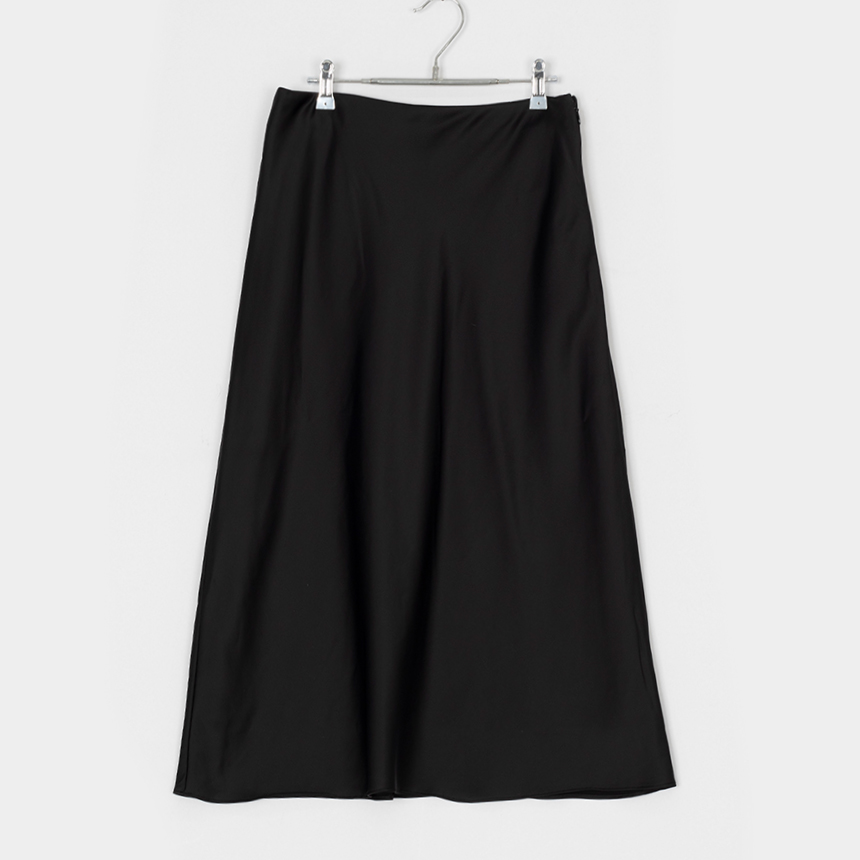 uniqlo ( 권장 L ) skirt