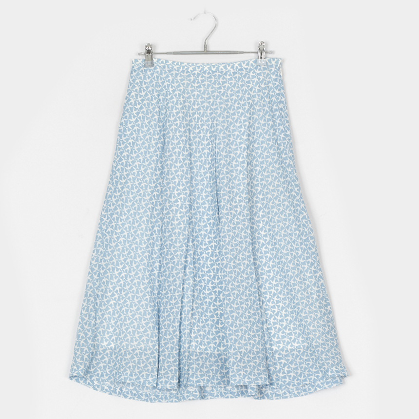 area free ( 권장 M ) skirt