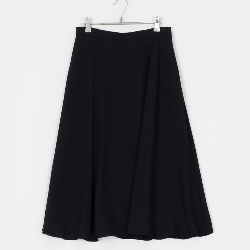 uniqlo ( 권장 XL ) banding skirt