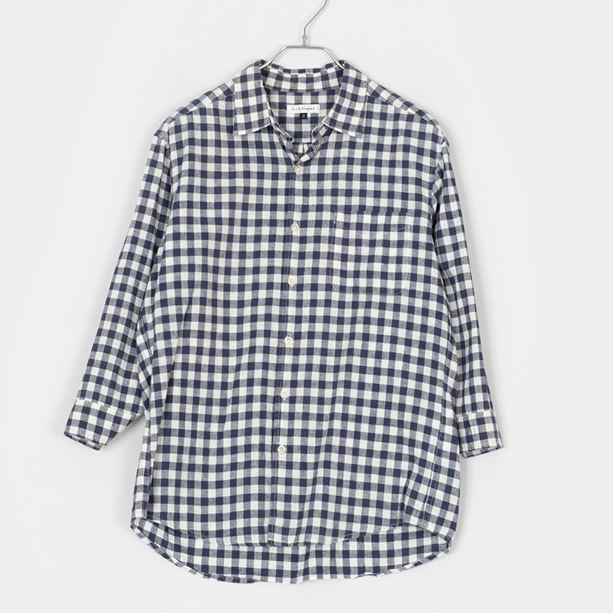 a.v.v homme ( size : men M ) linen shirts