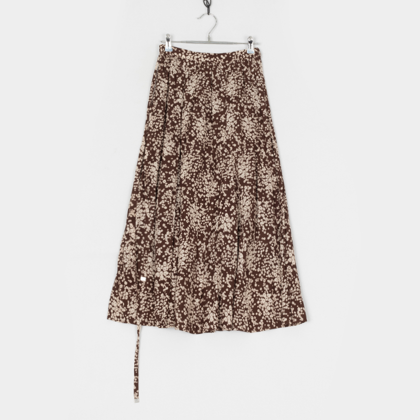 discoat ( size : F ) banding skirt